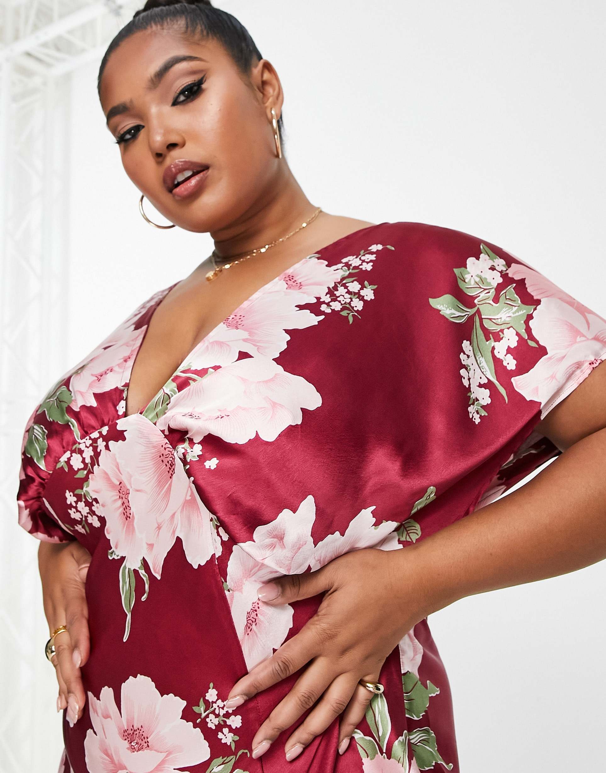 ASOS DESIGN Curve satin batwing midi dress with vintage floral artwork in red view 4