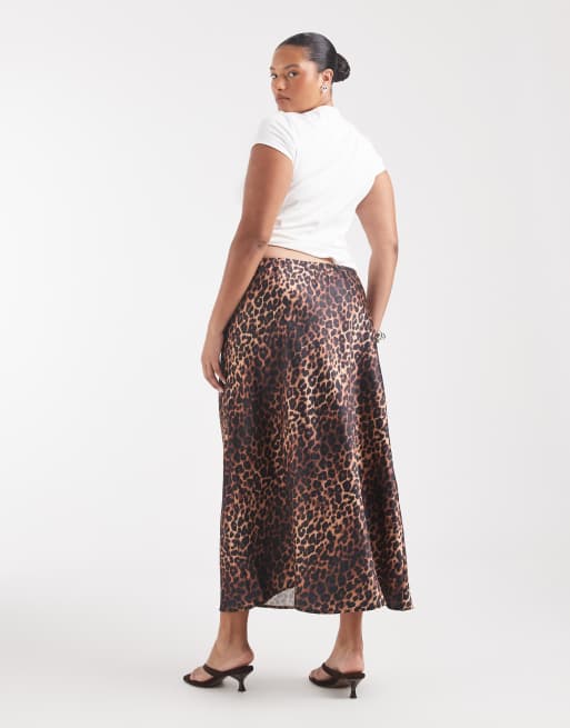 ASOS DESIGN Curve satin bias maxinederdel med dyreprint, 4 af 5