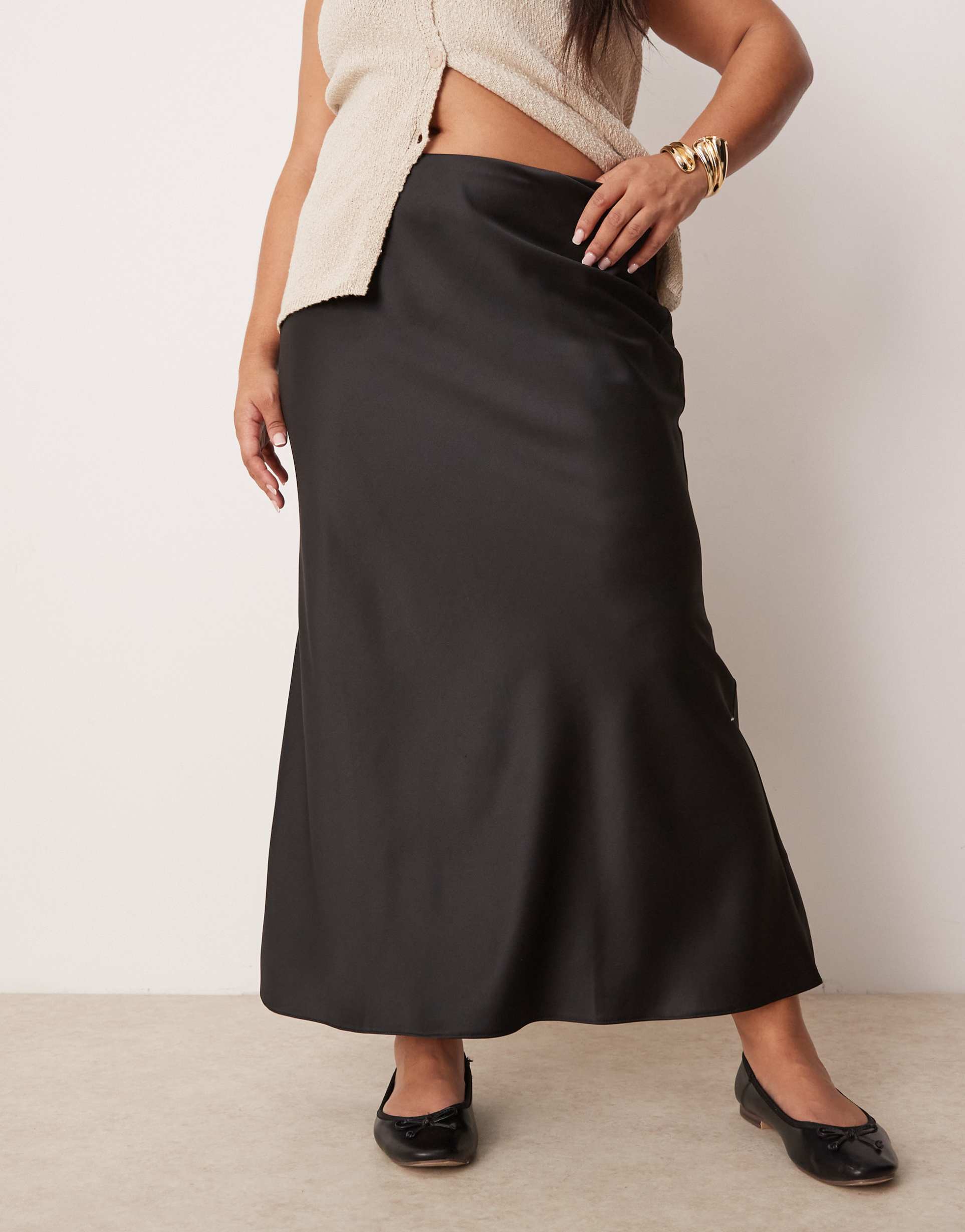 asos design curve satin bias midi skirt in black