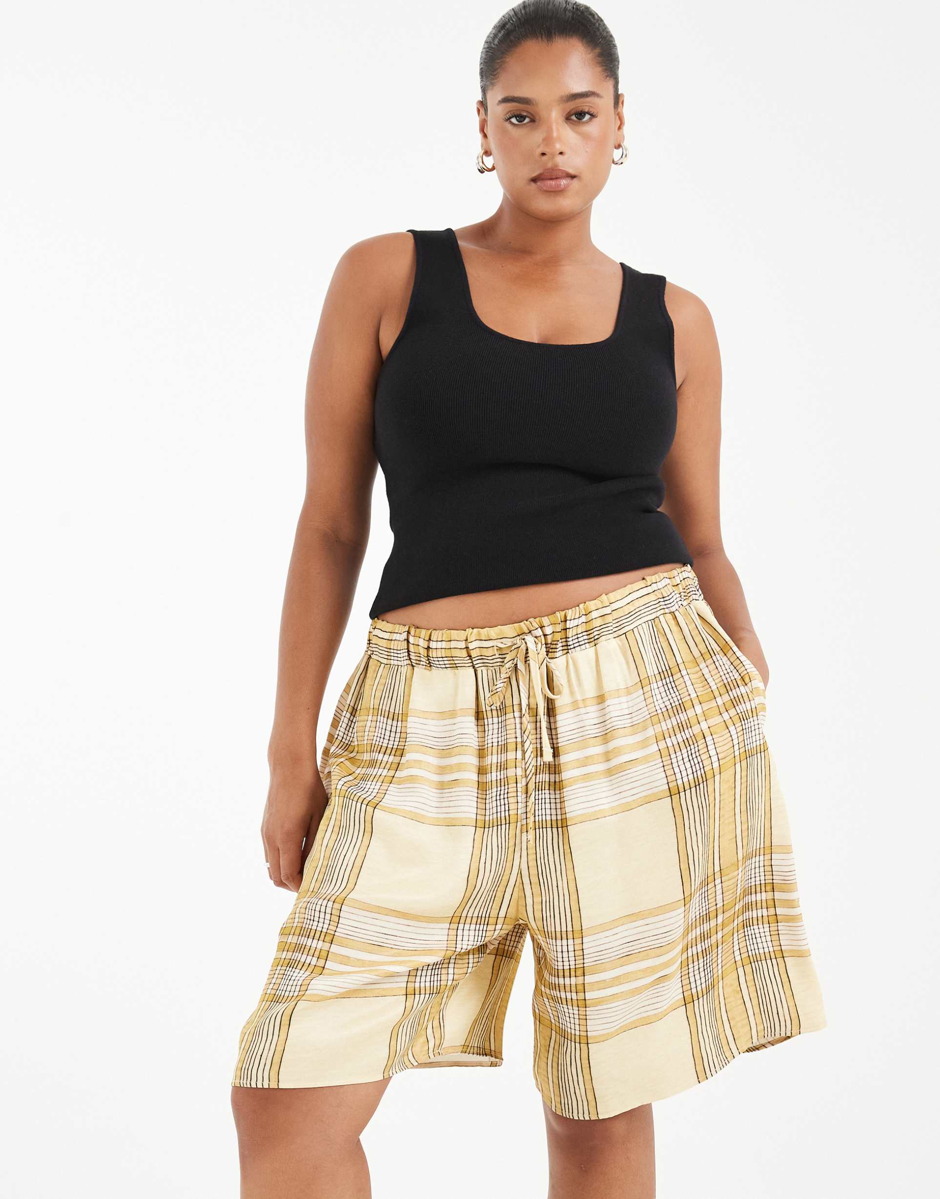 asos design curve satin city shorts in yellow plaid - part of a set