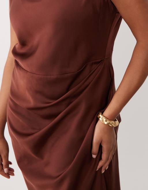 ASOS DESIGN Curve satin high neck pleated bodice midi dress in chocolate, 4 of 4