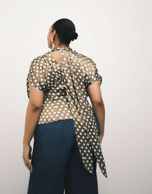 ASOS DESIGN Curve satin scarf and volume detail blouse in polka dot, 3 of 4