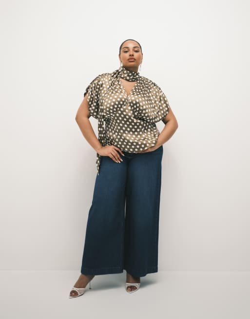 ASOS DESIGN Curve satin scarf and volume detail blouse in polka dot, 4 of 4