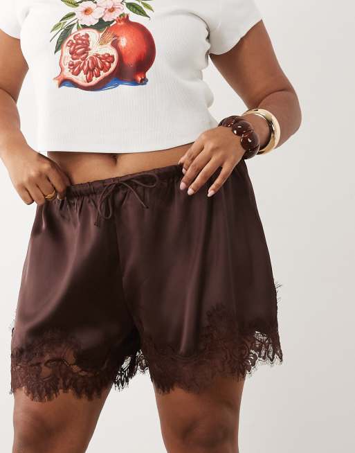 ASOS DESIGN Curve – Satin-Shorts in Braun mit Spitzenborte und Kordelzugbund, 5 von 5