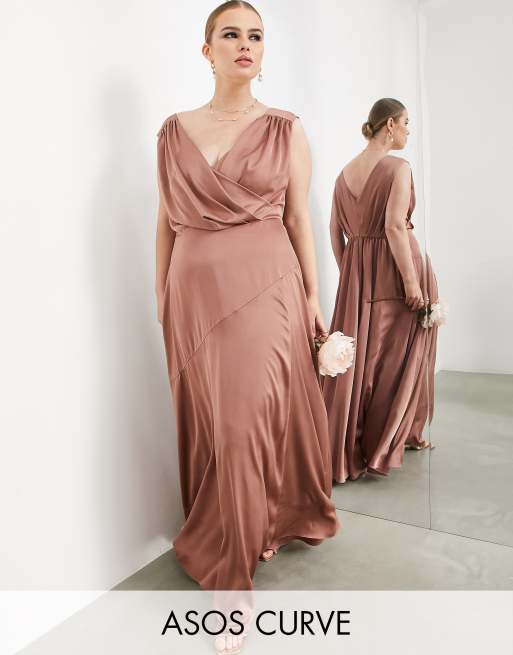 ASOS DESIGN Curve – Satynowa sukienka maxi z kopertowym dekoltem w miedzianym kolorze
