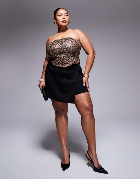 ASOS DESIGN Curve – Schlichter Skort in Schwarz mit schrägem Saum - view 1