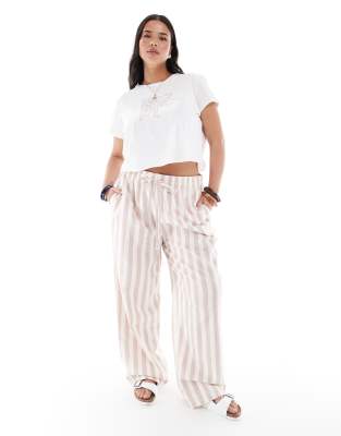 ASOS DESIGN Curve - Schmal zulaufende Schlupfhose in Leinenoptik in Nerzbeige gestreift-Bunt