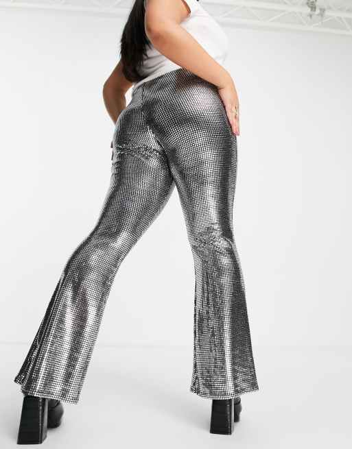 ASOS DESIGN Curve – Schmale Schlaghose mit Kettenpanzer-Pailletten in Silber, 2 von 4