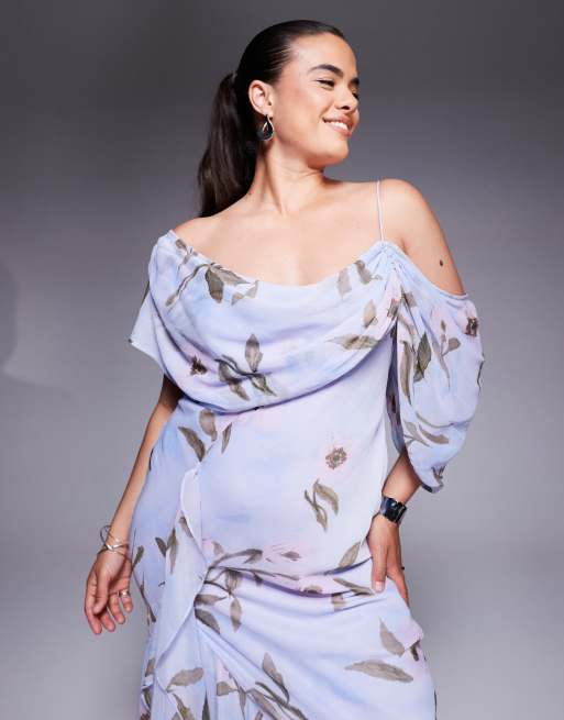 ASOS DESIGN Curve - Schuingesneden midaxi jurk met gedrapeerde halslijn, asymmetrische zoom en bloemenprint in blauw, 2 van 4