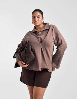 ASOS DESIGN Curve - Schweres Rugby-Oberteil in Schokobraun mit gestecktem Design-Brown