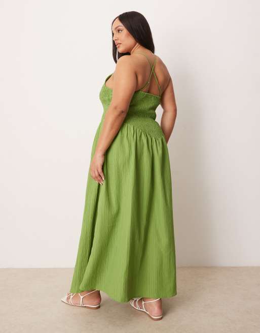ASOS DESIGN Curve scoop neck crinkle maxi dress with cross back in green, 3 of 4