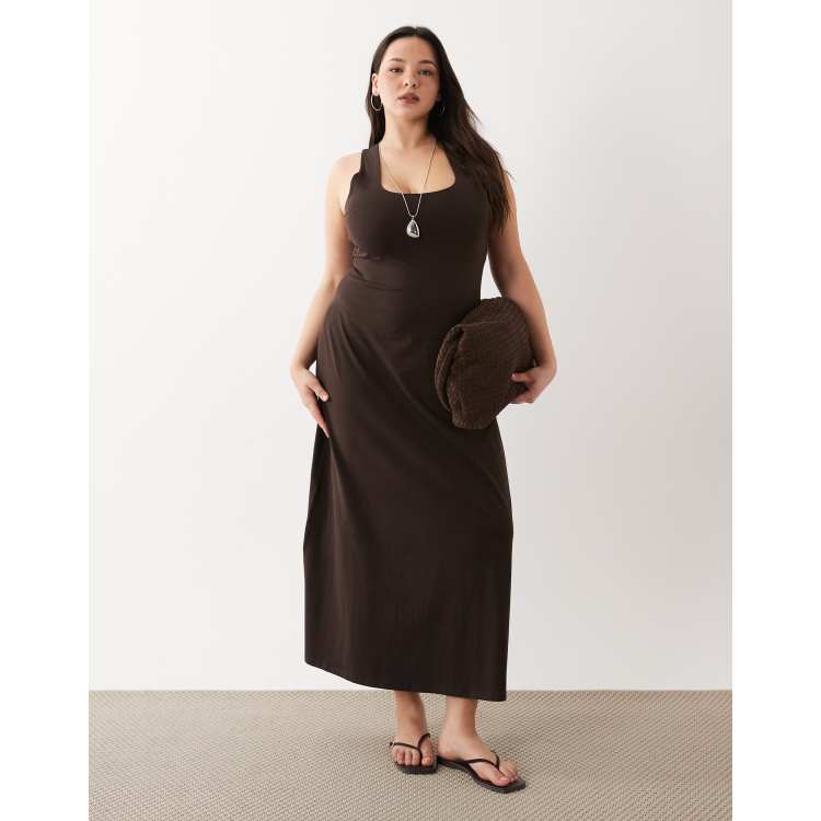 ASOS DESIGN Curve scoop neck maxi dress in chocolate | ASOS