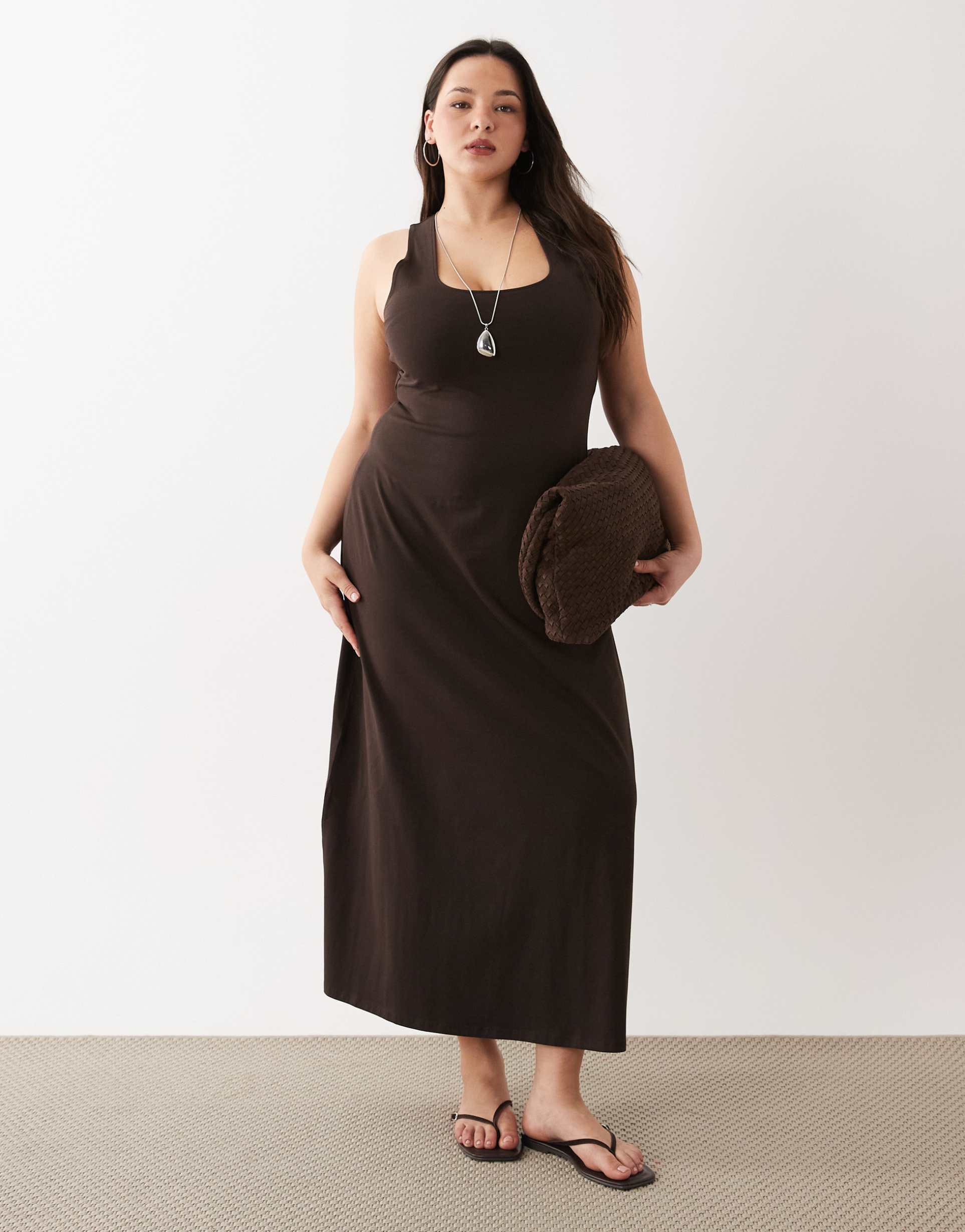asos design curve scoop neck maxi dress in chocolate