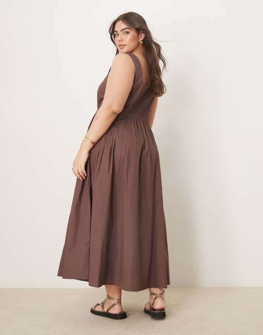 ASOS DESIGN Curve scoop neck pleat waist midi sundress in chocolate , 3 of 4