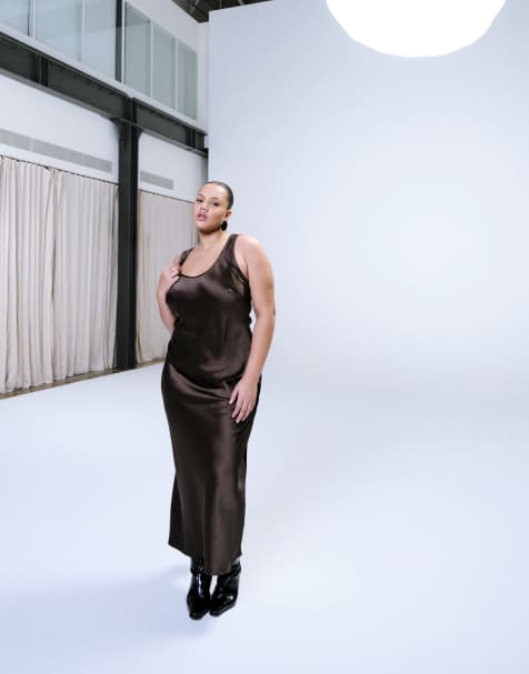 ASOS DESIGN Curve scoop satin maxi dress in chocolate - view 1