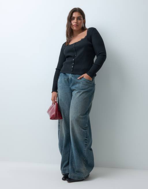 ASOS DESIGN Curve sculpting rib button through top with lace underlayer in black, 2 of 5
