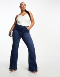[ASOS Curve] ASOS DESIGN Curve sculpting super stretch flare jeans in dark blue 26 L30 Dark blue