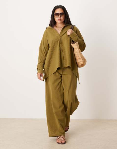 ASOS DESIGN Curve seersucker relaxed pull on trousers co-ord in olive - view 1