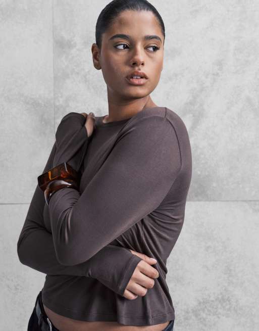 ASOS DESIGN Curve semi sheer long sleeve top in chocolate, 3 of 4