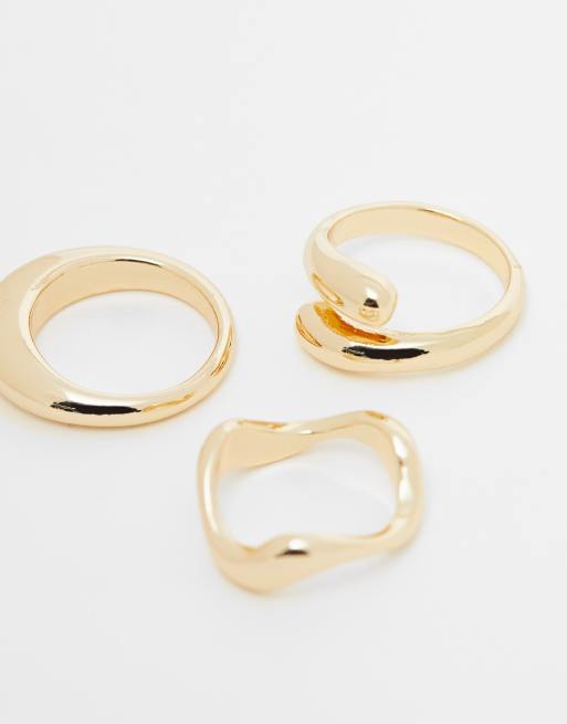 ASOS DESIGN Curve - Set van 3 verschillende ringen met minimalistisch ontwerp in goudkleur, 4 van 4