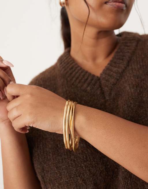 ASOS DESIGN Curve - Set van armbanden met gesmolten ontwerp in geborsteld goud, 3 van 3
