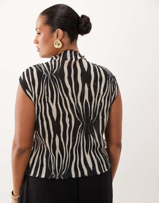 ASOS DESIGN Curve sheer crinkle plisse high neck tank in zebra print, 3 of 4