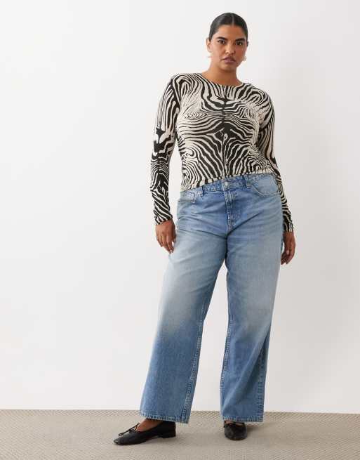 ASOS DESIGN Curve sheer knit soft touch ruched side top in zebra, 2 of 4