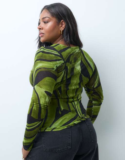 ASOS DESIGN Curve sheer knitted soft touch ruched side top in green pattern, 3 of 4