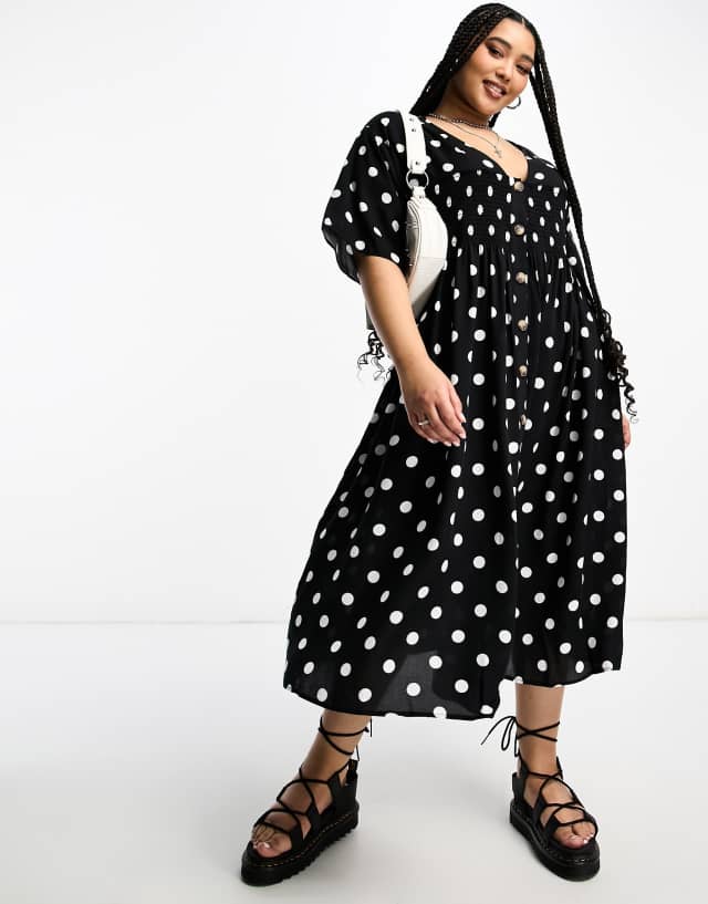 ASOS DESIGN Curve shirred button through midi smock dress in large mono spot