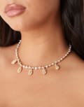 [ASOS Curve] ASOS DESIGN Curve short necklace with faux pearls and gold-tone shell drops No Size GOLD