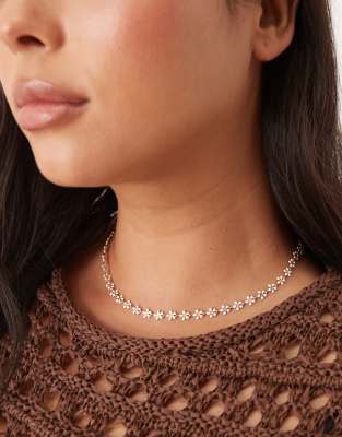 Asos Curve Asos Design Curve Short Necklace With Mini White Flower Detail
