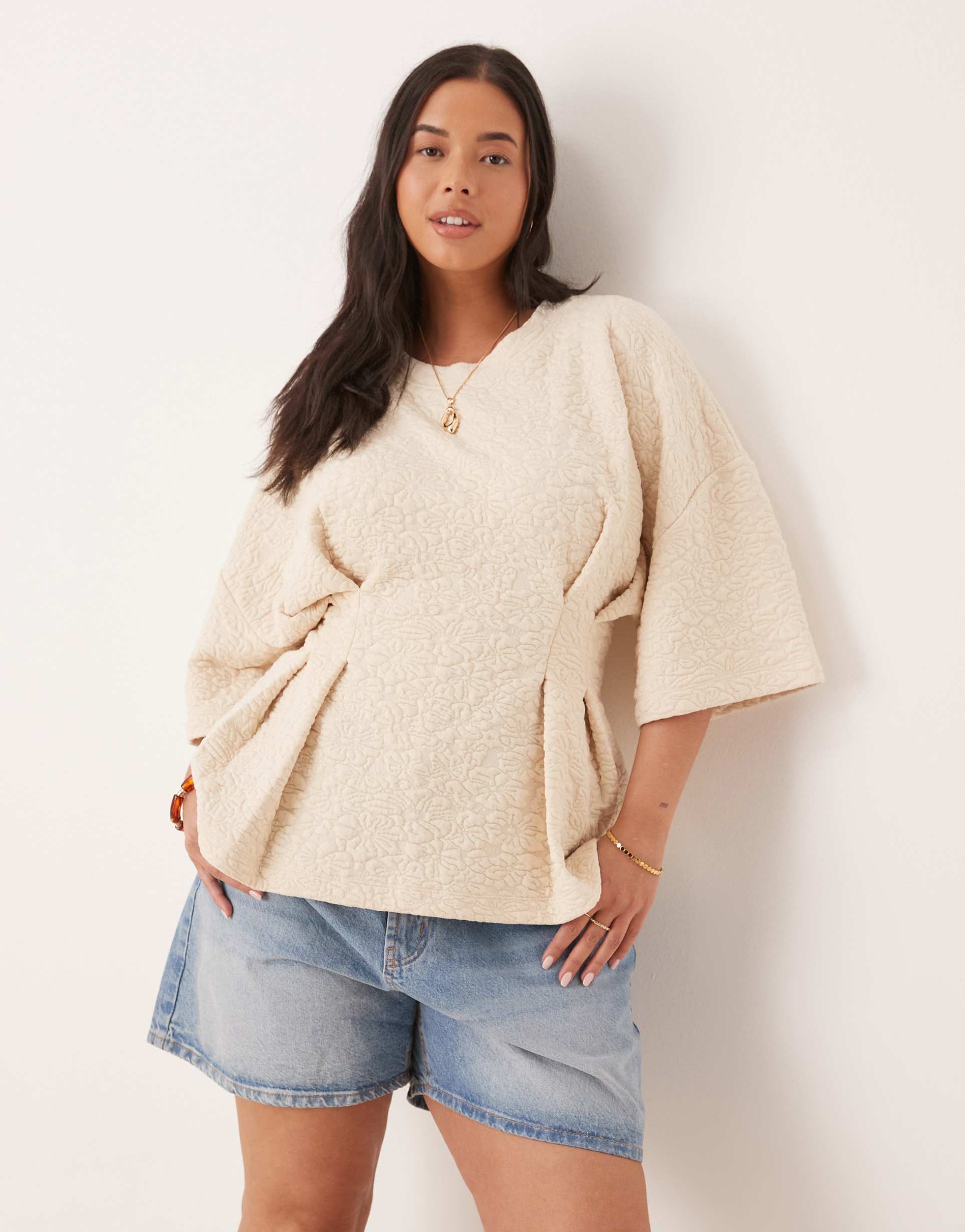 asos design curve short sleeve top in cream floral jacquard