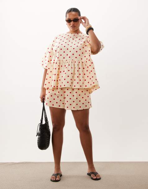 ASOS DESIGN Curve shorts i sæt med bindebælte og lommedetalje i polkaprikket - view 1