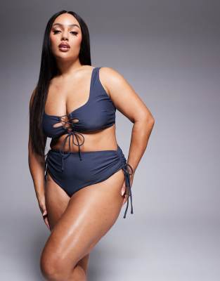 ASOS DESIGN Curve - Sierra - Bikinihose in Schiefergrau mit hohem Bund und seitlichen Bindebändern