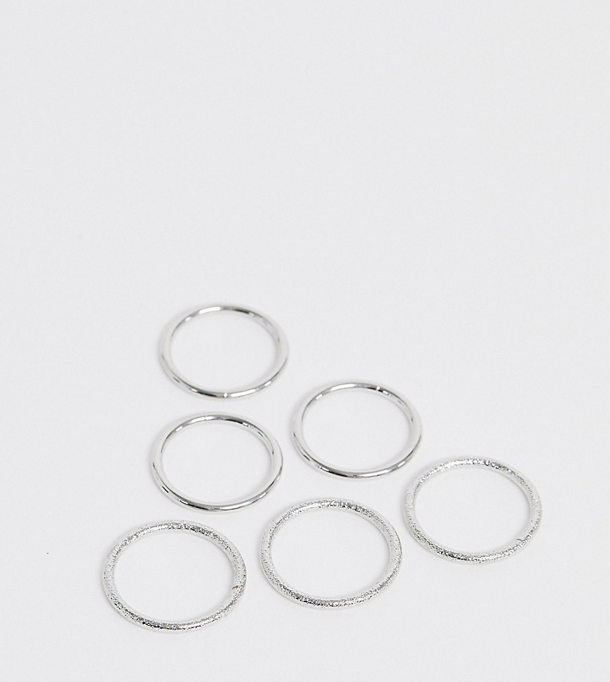 ASOS DESIGN Curve – Silverfärgade släta och strukturerade ringar i 6-pack