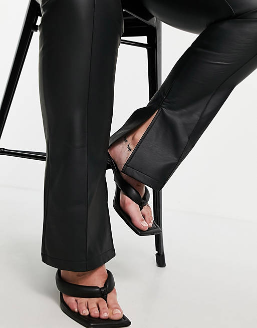 Women Curve skinny trouser in leather look with split hem in black 