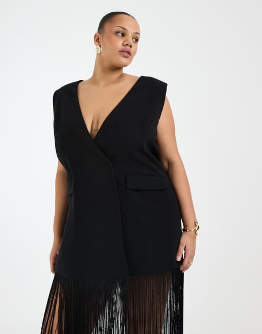 ASOS DESIGN Curve sleeveless blazer with fringe hem in black, 3 of 4