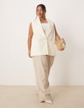 [ASOS DESIGN] ASOS DESIGN Curve sleeveless multiway linen-blend blazer in ivory-White L Ivory