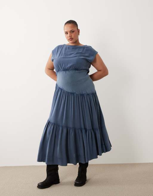 ASOS DESIGN Curve sleeveless slash neck hybrid maxi dress in denim blue, 2 of 4