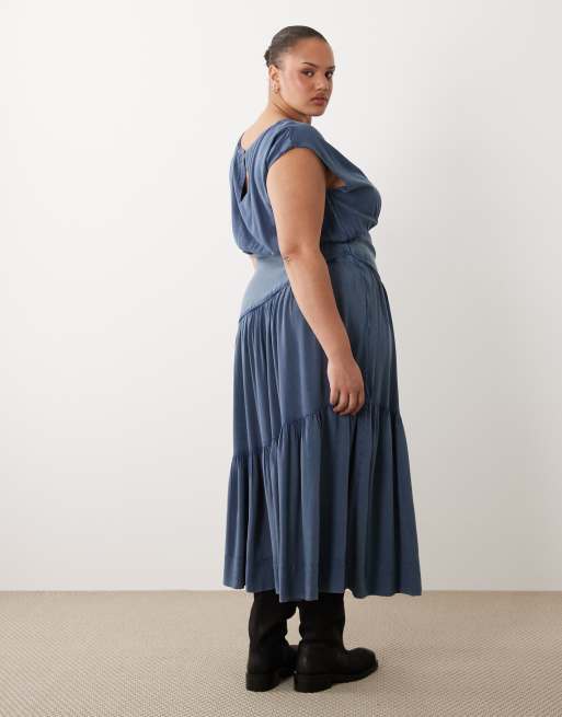 ASOS DESIGN Curve sleeveless slash neck hybrid maxi dress in denim blue, 4 of 4