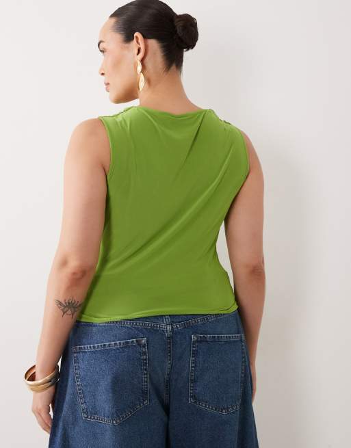 ASOS DESIGN curve slinky top met gerimpeld drapedetail in olijfgroen, 4 van 4