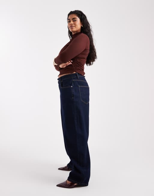 ASOS DESIGN Curve – Smala jeans med barrelben och tvättad finish, 3 av 5