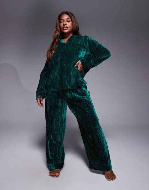 ASOS DESIGN Curve - Smaragdgrønt pyjamassæt i velour med tekstur - view 1