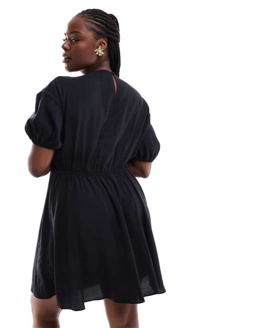 ASOS DESIGN Curve - Smock-minikjole med rynkede detaljer og pufærmer i sort, 4 af 4