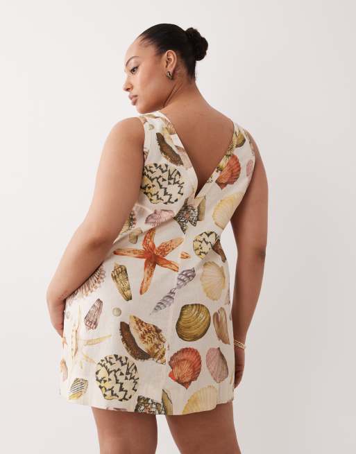 ASOS DESIGN Curve – Snäckmönstrad miniklänning i bomullslinne med v-ringning och smock, 4 av 4