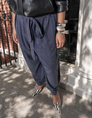 Asos Curve Asos Design Curve Soft Cargo Balloon Pants With Belt In Navy