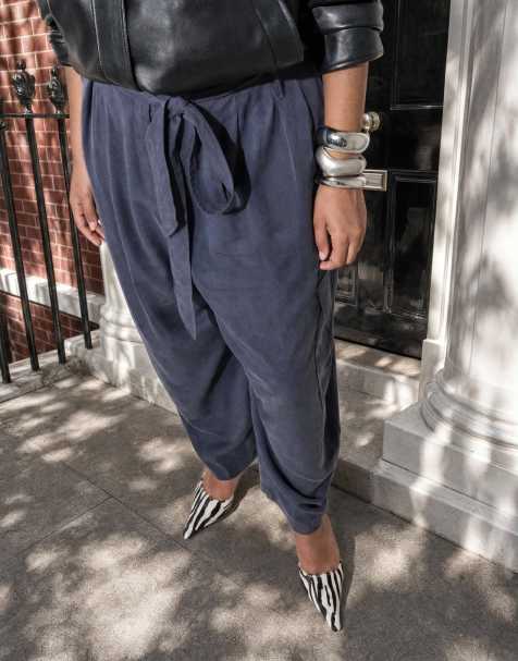 ASOS DESIGN Curve soft cargo balloon trousers with belt in navy - view 1