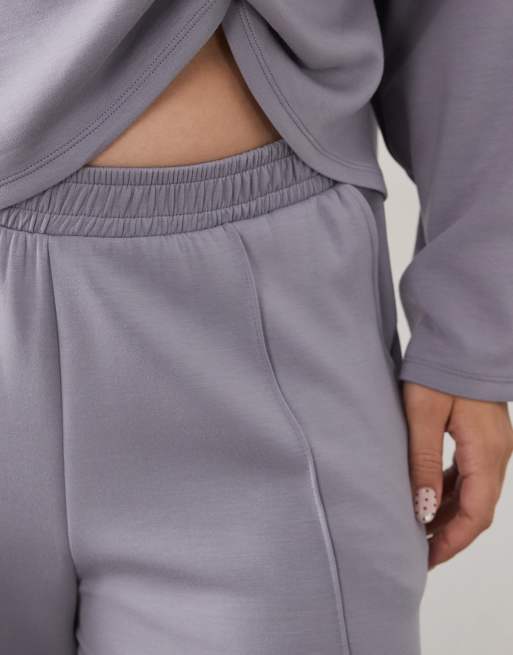 ASOS DESIGN Curve soft touch cupro wide leg trackies in black, 5 of 5