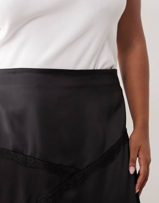 ASOS DESIGN Curve - Sort asymmetrisk maxinederdel i satin med blondedetaljer, 3 af 5