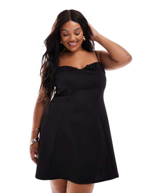 ASOS DESIGN Curve - Sort cami-minikjole med rynker over brystet